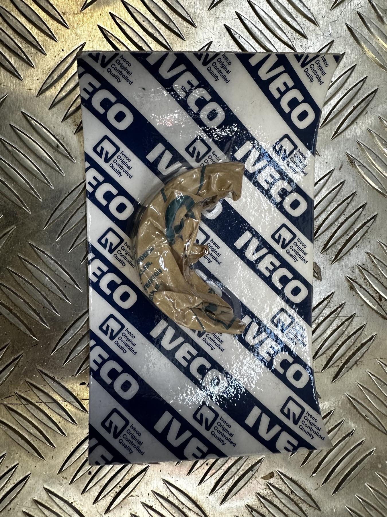 500086847 Connecting Rod Bearing Shell STD