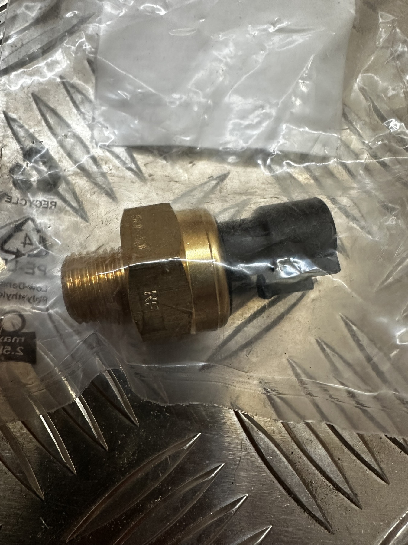 503110825 Thermoswitch