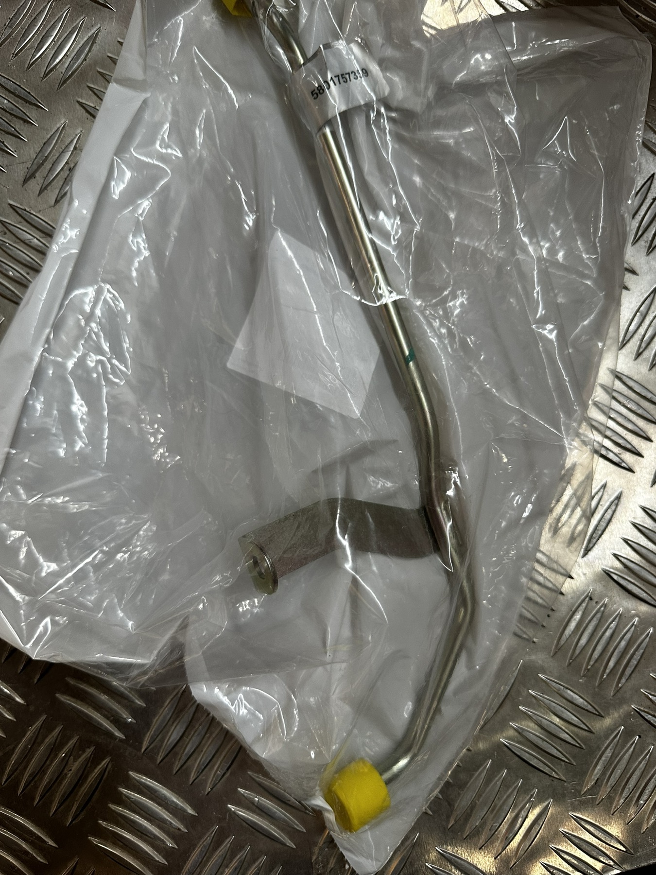 5801757359	CONNECTION PIPE