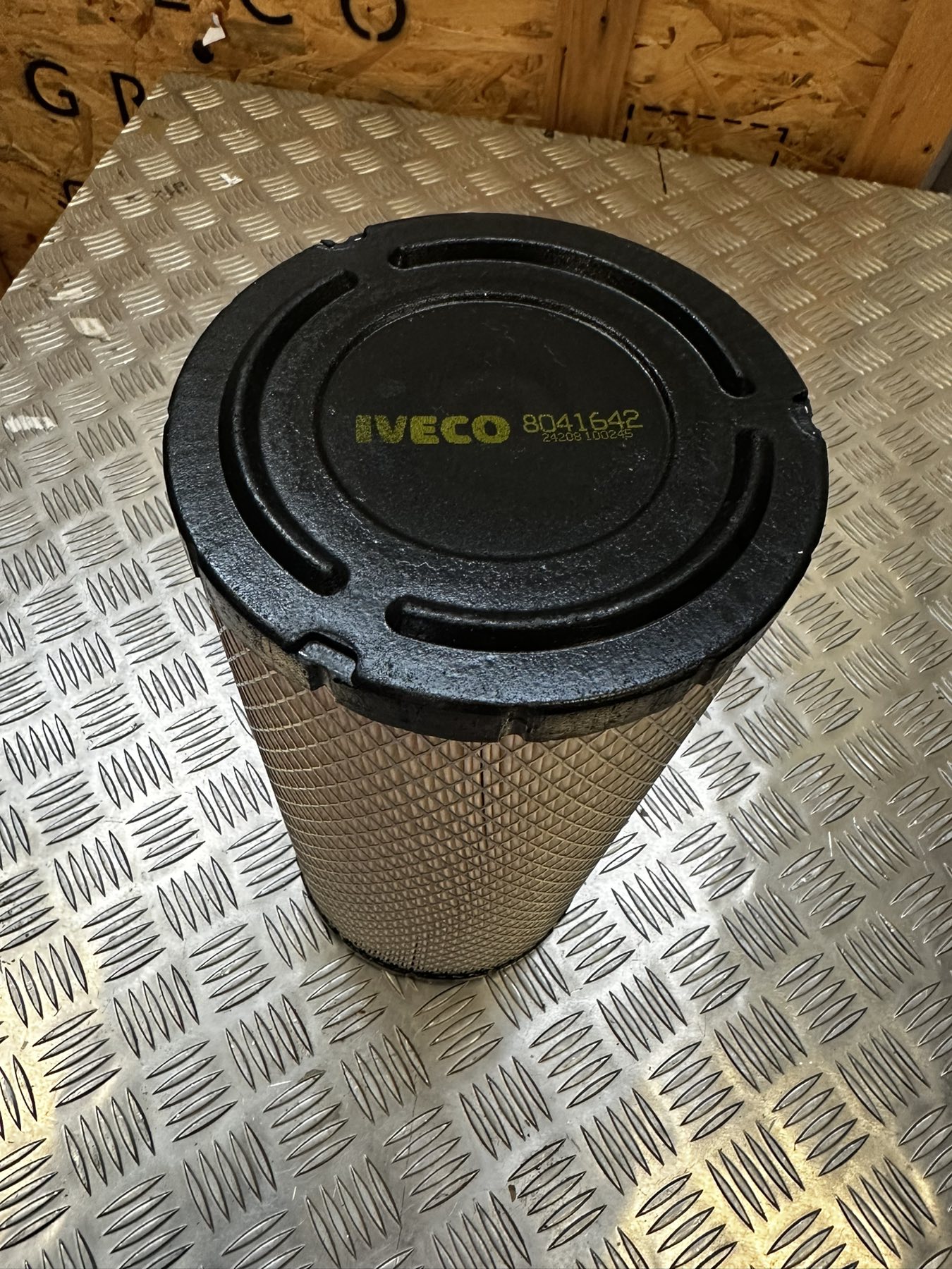 8041642 Air filter IVECO