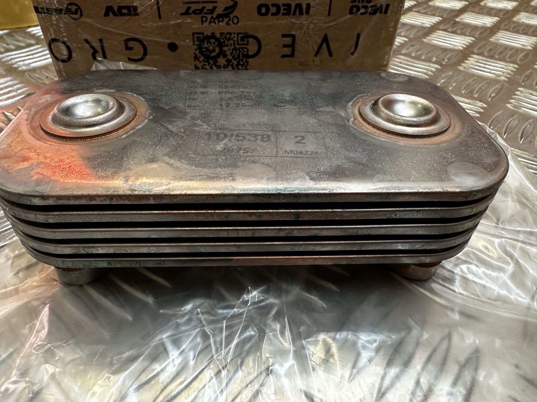 5802815563 OIL/WATER HEAT EXCHANGER